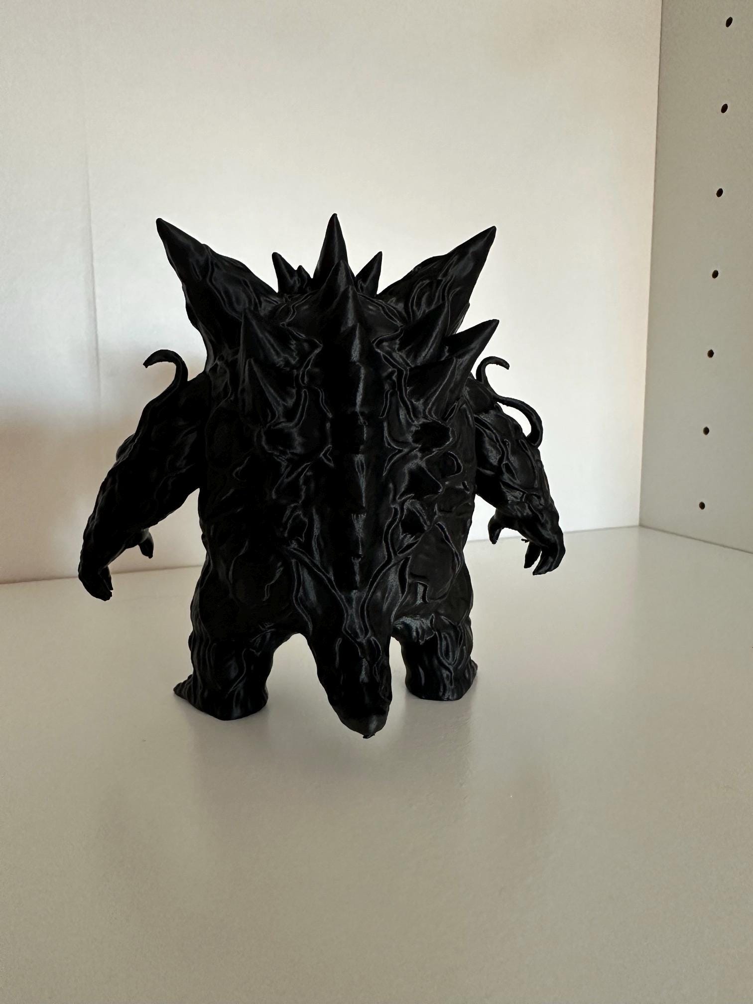 Figurine créature dark – Inspiration pop culture – vue 3