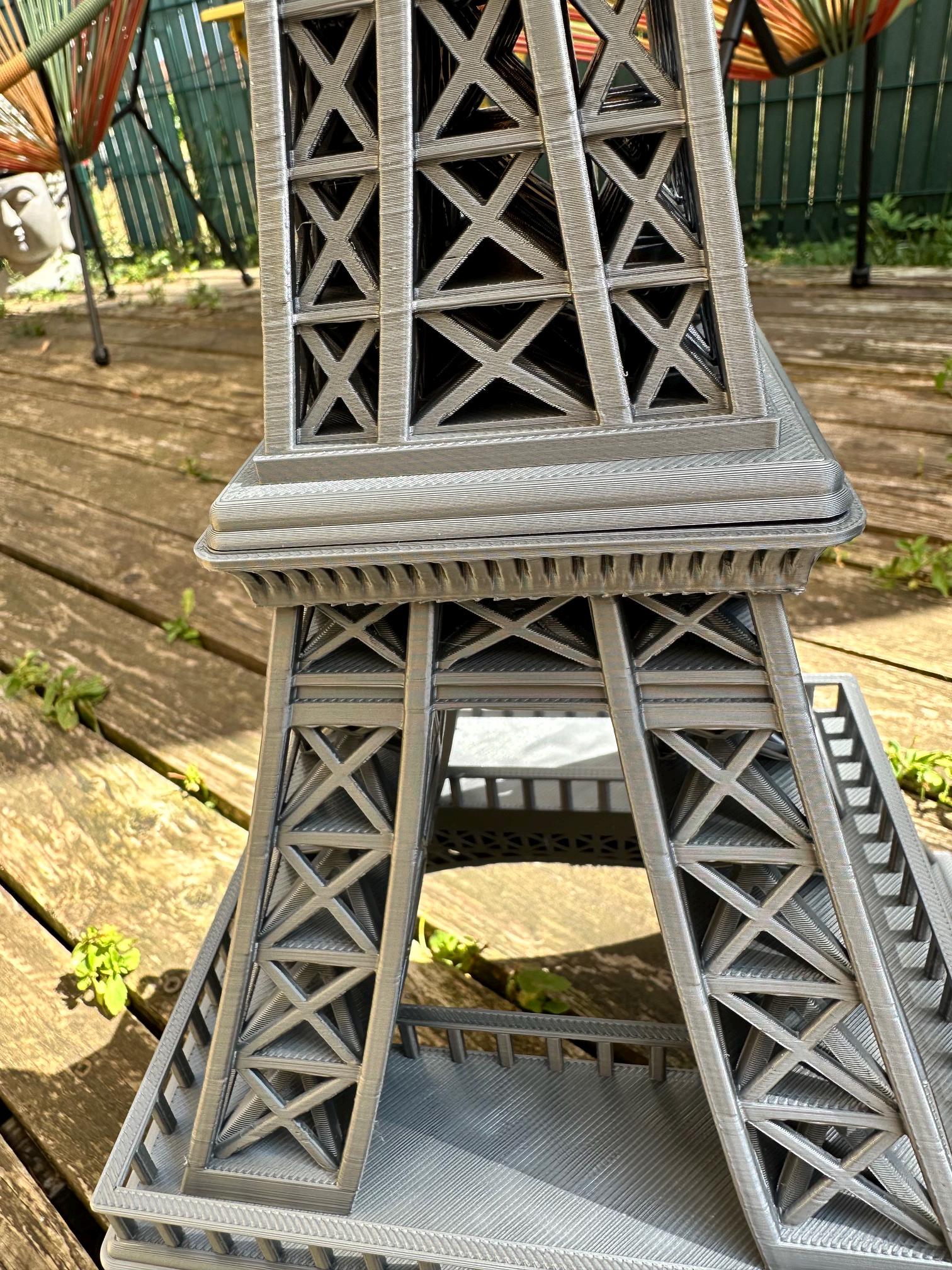Grande Tour Eiffel 70 cm – Décoration PETG effet métal – vue 2