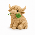 Vache Highland au trèfle – Figurine déco 3D porte-bonheur