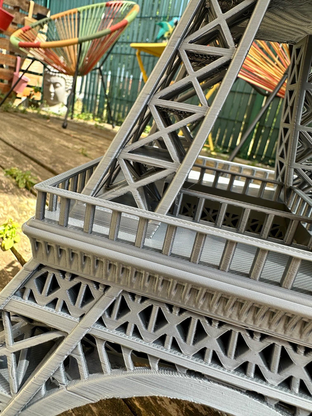 Grande Tour Eiffel 70 cm – Décoration PETG effet métal – vue 5